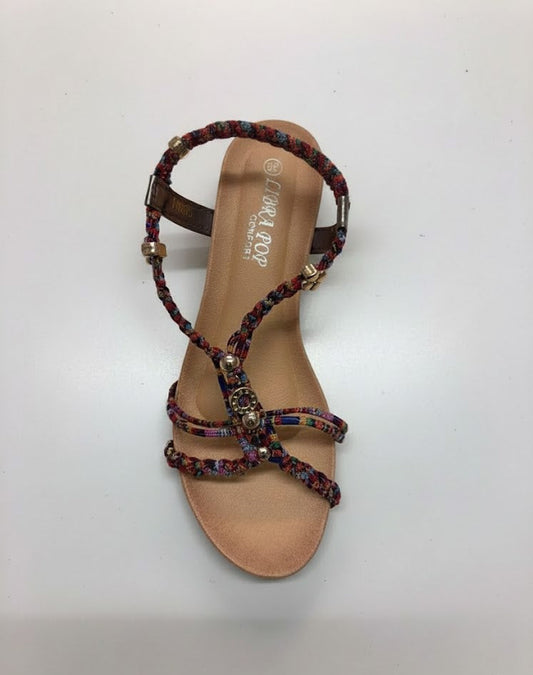 Sandale plate multicolore à brides tressées et perles