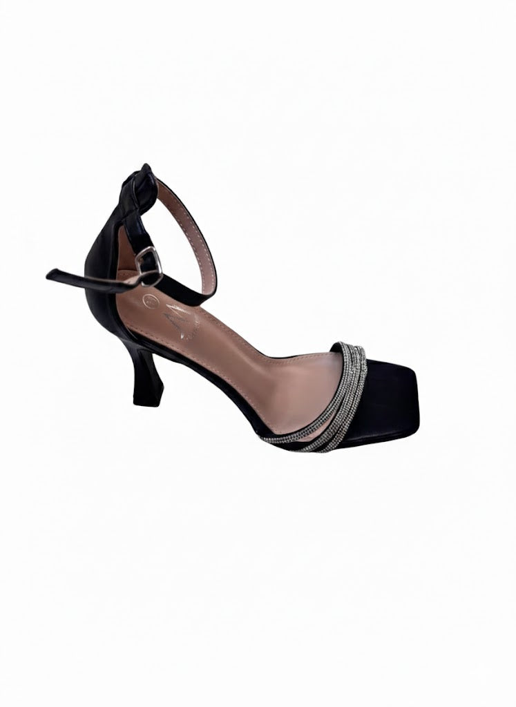 Sandales noire talon fin à brides strassées croisées