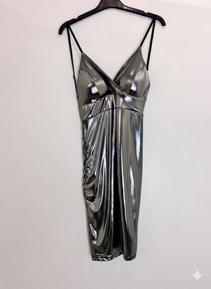 Robe métallisée décolleté croisé & dos nu