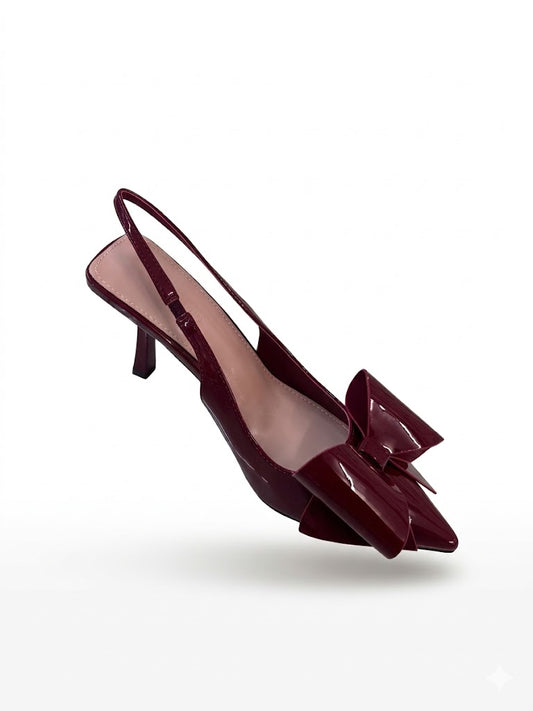 Escarpin slingback verni à talon fin avec nœud oversize
