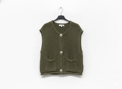 Gilet sans manches en maille texturée à boutons bijoux