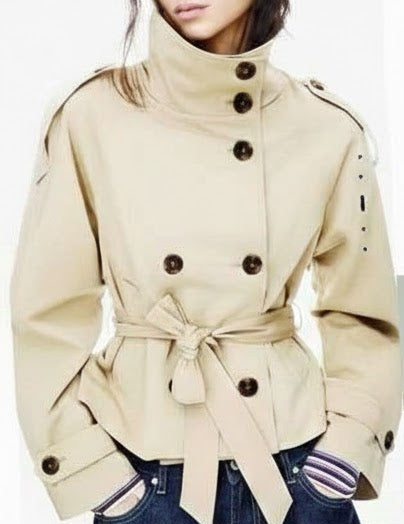 Veste courte ceinturée à col montant style trench