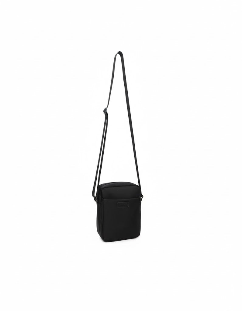 Sac bandoulière noir compact